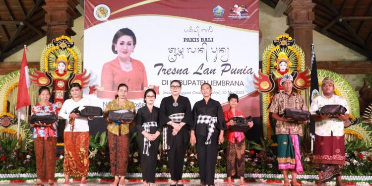 Tresna lan Punia Pakis Bali, Ny. Putri Koster Tekankan Tari Rejang Adalah Identitas Tiap Desa Adat