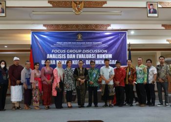 Ketua Dekranasda Bali Ny. Putri Koster Meyampaikan Pihaknya Akan Terus Mengawasi dan Berikan Perlindungan Hukum Kepada Pelaku UMKM