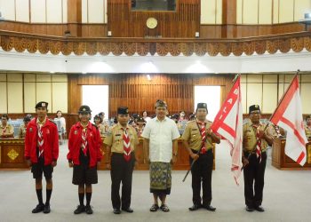 Sekda Dewa Indra Lepas Kontingen Bali ke LT-V dan Karang Pamitran Nasional Tahun 2023