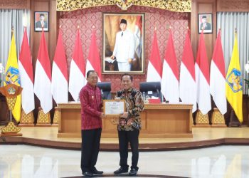 Universitas Trisakti Anugerahi Gubernur Bali Wayan Koster ‘Sustainability Leadership Award