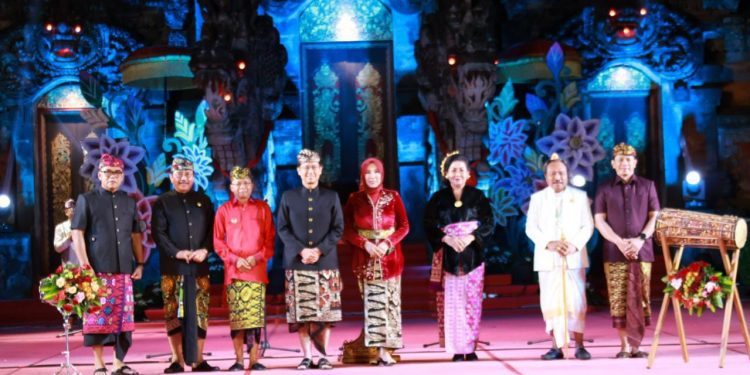 Menkes Budi Gunadi Sadikin & Gubernur Koster Buka FSBJ ke-5 Sebagai Upaya Motivasi Seniman Melahirkan Karya Seni Modern-Kontemporer Budaya Bali
