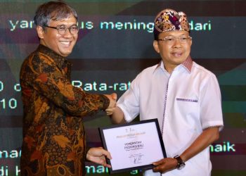 Tempo Anugerahi Gubernur Koster Penghargaan Tokoh Indonesia Kategori Pariwisata Berkarakter