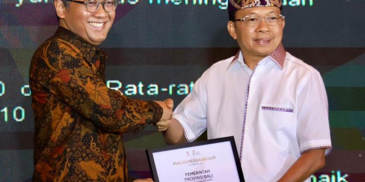 Tempo Anugerahi Gubernur Koster Penghargaan Tokoh Indonesia Kategori Pariwisata Berkarakter