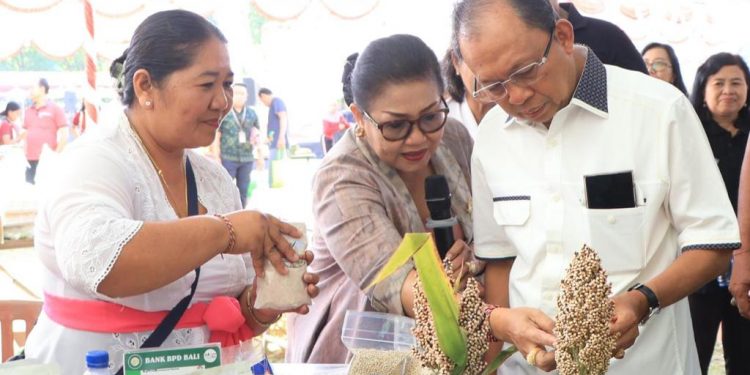 Sambut Galungan dan Kuningan, Pemprov Bali Gelar Pasar Gotong Royong