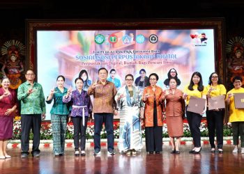 TP PKK Provinsi Bali, Ny. Putri Koster dalam acara Sosialisasi Tentang Perpustakaan Digital