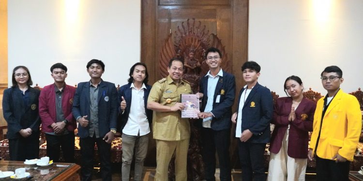 Terima Aspirasi BEM Universitas Se-Bali, Pj. Gubernur Bali S.M. Mahendra Jaya Tegaskan Akan Manfaatkan Kesempatan Untuk Ngayah Membangun Bali
