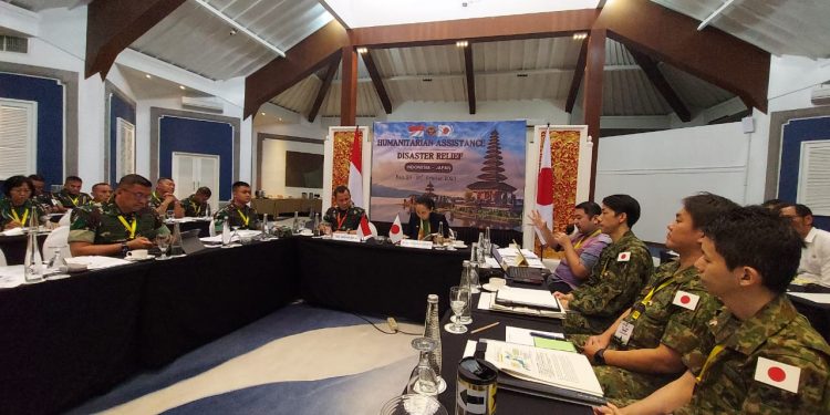 Tertarik Hari Simulasi Bencana, Delegasi Pertahanan Jepang Simak Paparan Kesiapsiagaan Bencana Dari Kalaksa BPBD Bali