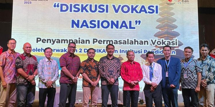 Wayan Koster Ajak SMK di Indonesia Melahirkan Lulusan Berkualitas dan Pelaku IKM/UMKM