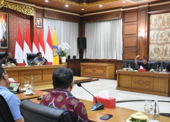 Pj Gubernur Bali Ngrombo bersama Kab/Kota Sarbagita Atasi Permasalahan Sampah