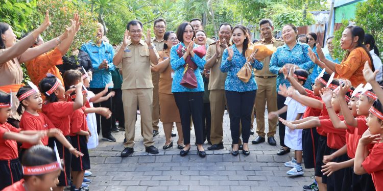 TP PKK Bali‘Berkunjung dan Berbagi’ Kota Denpasar