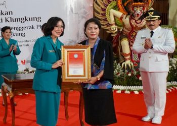 Pj. Ketua TP PKK Provinsi Bali Lantik Penjabat Ketua TP PKK Klungkung