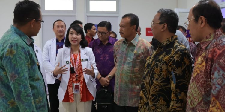 Pj. Gubernur Mahendra Jaya Harap Layanan Kedokteran Nuklir dan Teranostik Molekuler di RSUD Bali Mandara Berikan Manfaat untuk Masyarakat