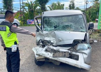 Tabrakan Beruntun di Jalan Denpasar-Gilimanuk, 3 Kendaraan Ringsek