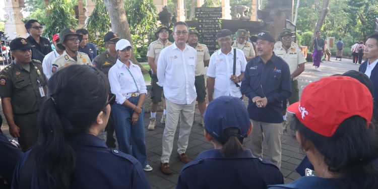 Lakukan Pemantauan di DTW Uluwatu, Dinas Pariwisata Bali Tindak Lanjuti Perda Pungutan Wisatawan Asing