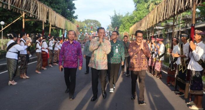 Sekda Dewa Indra Harap SMK Fest 2024 Jadi Wadah Siswai SMK Unjuk Prestasi dan Talenta