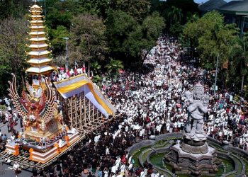 Bade dalam Upacara Ngaben di Bali: Filosofi dan Arsitektur yang Melatarbelakangi