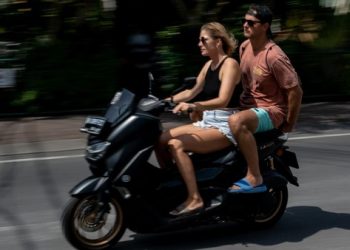 Kemenkumham Bekerjasama dengan Bendesa Adat untuk Mengawasi WNA di Bali, Dimulai dari Canggu-Karangasem