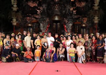 Disaksikan Pj. Gubernur Mahendra Jaya, Pergelaran Drama Gong Lawas Pukau Penonton PKB ke-46