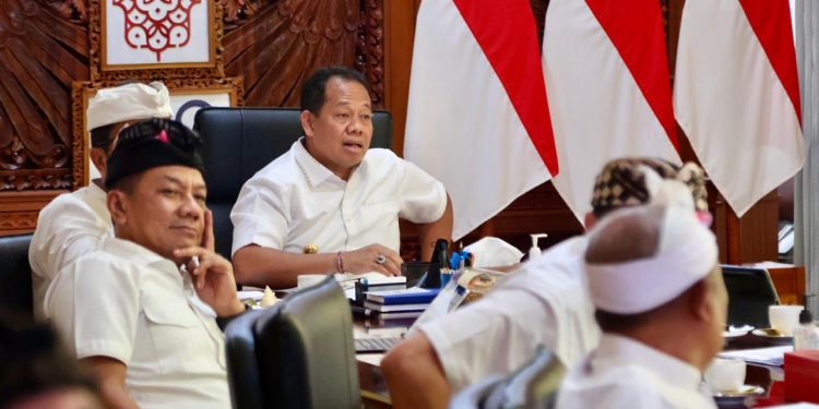 Perlu Tindakan Tegas, Pj. Gubernur Bali Pimpin Rapat Membahas Kasus Atraksi Peluncuran Kembang Api oleh Finns Beach Club