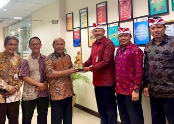 Pemerintah Provinsi Bali Menerima Anugerah Revolusi Mental 2024 dari Kemenko PMK