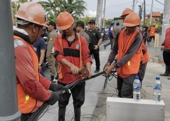 Pemkab Badung Tertibkan Kabel Provider yang Semrawut di Canggu