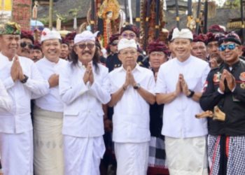Hadiri Puncak Upacara Ngusaba Kadasa di Pura Ulun Danu Batur, Gubernur Koster Tegaskan Tekad Mempertahankan Tradisi Adat
