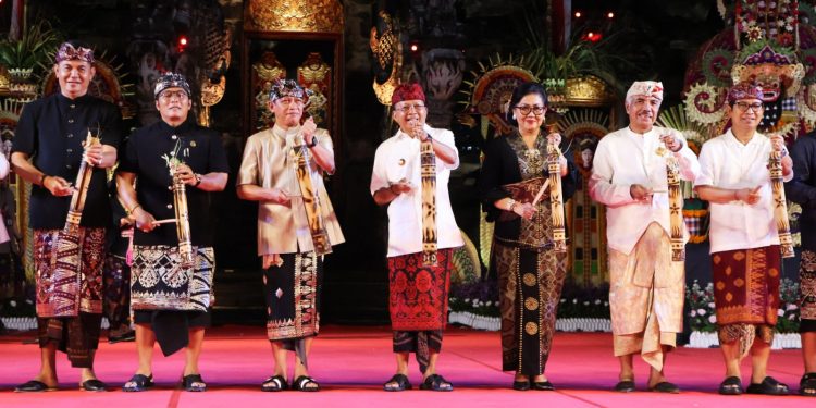 Launching Gerakan Bali Bersih Sampah, Menteri LH Bangga Upaya Gubernur Koster