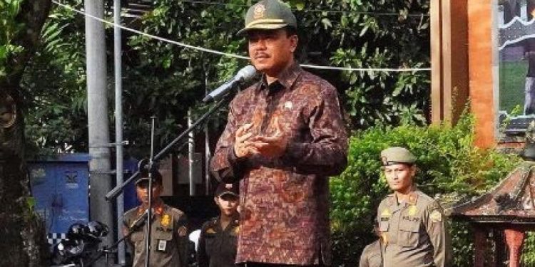 Sekda Dewa Indra Tingkatkan Komunikasi, Pol PP dan Satlinmas Harus Humanis Menangani Pelanggaran