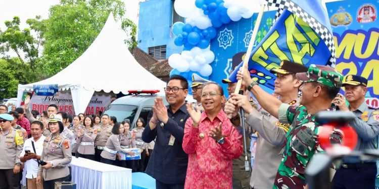 Gubernur Bali dan Kapolda Melepas 1300 Peserta Program Mudik Gratis