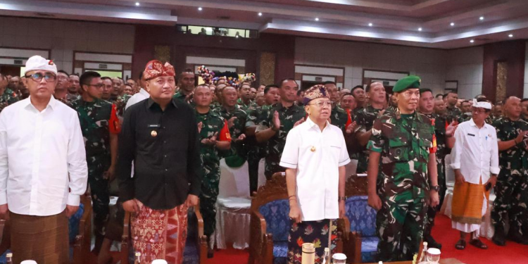 Gubernur Koster Sediakan Anggaran bagi Program Babinsa di Desa