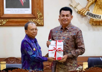 Koster Usulkan Penambahan Pasal Sanksi dalam Revisi Perda Pungutan Wisman