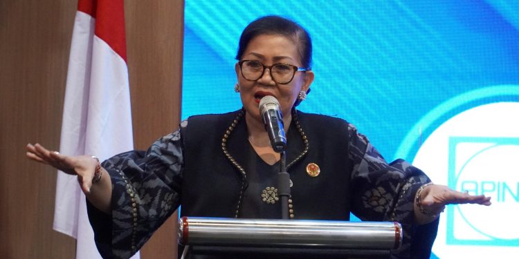Ny. Putri Koster: Perempuan Layak Berkembang di Ranah Domestik dan Publik Tanpa Dipaksa atau Ditenggelamkan