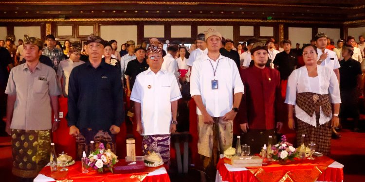 Pasang PLTS Atap, Living World Kami Support Gubernur Koster, Hemat, Ramah Lingkungan, dan Estetika