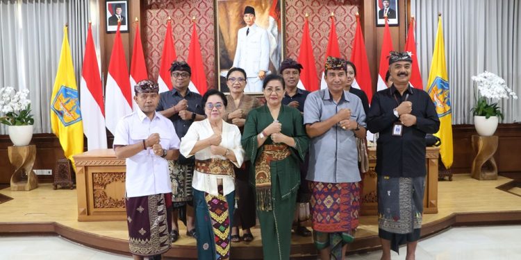 Pemprov Bali Minta ASN Jadi Contoh dalam Pengelolaan Sampah Plastik Sekali Pakai