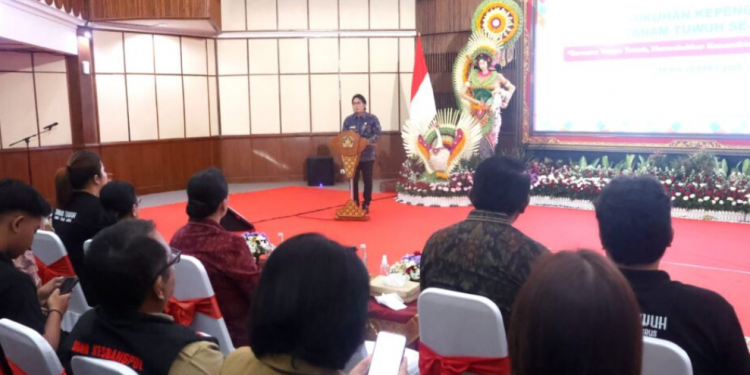 Wagub Giri Prasta Tegaskan Komitmen Kemanusiaan Lewat Tanam Tuwuh Solusi Nyata di Luar Jalur Birokrasi