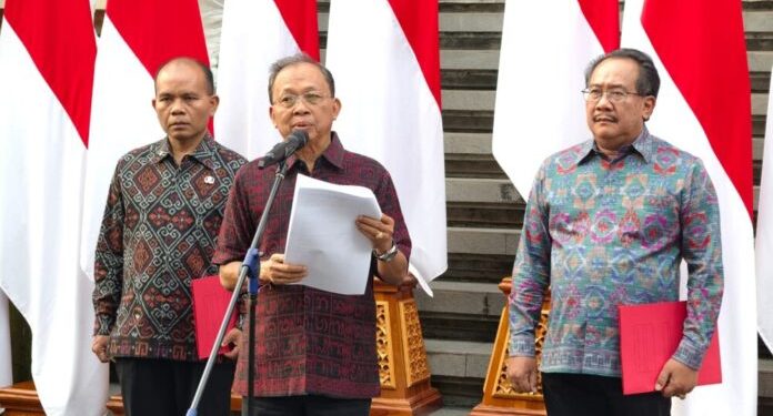 Gubernur Koster Melarang Penjualan Air Kemasan Plastik di Bawah Satu Liter di Bali dan Segera Mengundang Para Pengusaha AMDK