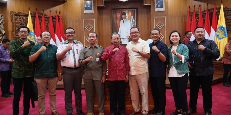 Gubernur Koster Komit Tata Fondasi Masa Depan Bali, BUMD dan Perseroda Pangan, Air, Energi dan Transportasi Segera Dibentuk