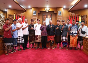 Gubernur Koster Terminal LNG Bagian dari Bali Mandiri Energi Bersih