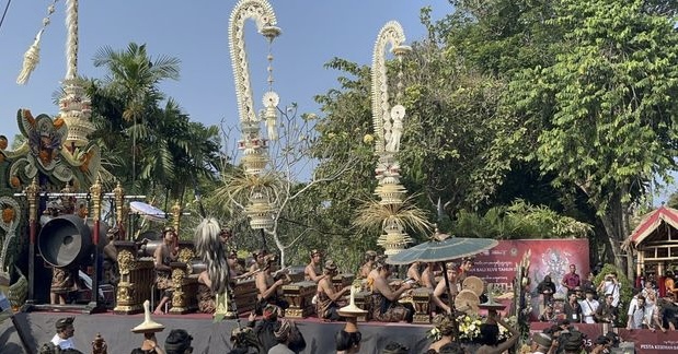 Meriahkan PKB 2025, Ini Deretan Tarian Daerah yang Dipentaskan dalam Pawai