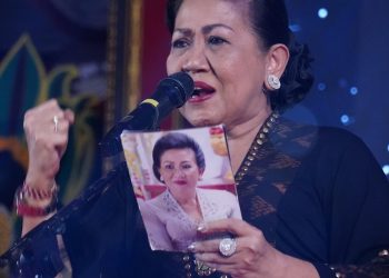 Ny. Putri Koster Gelorakan Semangat Nasionalisme melalui Puisi Sumpah Kumbakarna di Pentas Budaya Nusantara