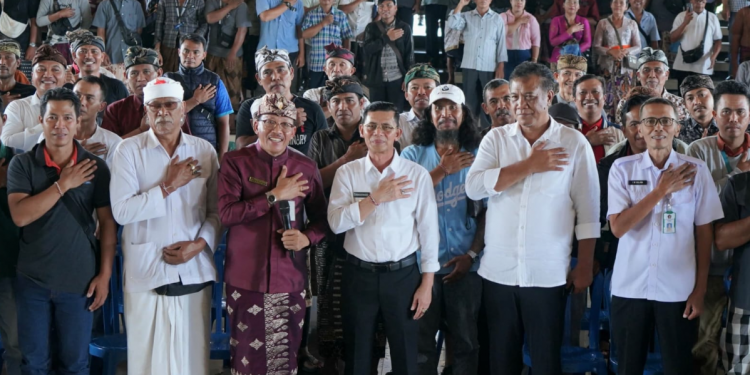 Di Tengah Efisiensi APBD, Bupati Satria Tetap Komitmen Perkuat Pelestarian Adat Budaya