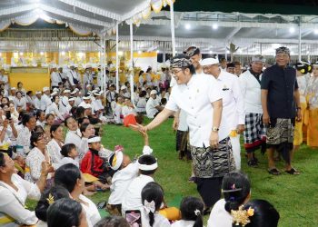 Giri Prasta Hadiri Upacara Yadnya Massal di Desa Adat Sading Perkuat Solidaritas dan Ringankan Beban Krama