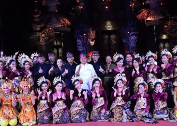 Gubernur Koster Saksikan Parade Gong Kebyar Wanita PKB 2025, Apresiasi Semangat Seni Generasi Muda