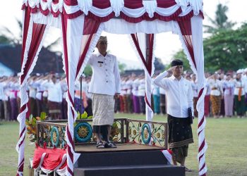 Pemkab Klungkung Gelar Upacara Peringatan Hari Jadi Provinsi Bali ke-67, Bupati Satria Tekankan Pentingnya Sinergi Daerah dan Provinsi