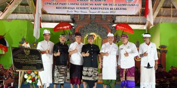 Beri Pelayanan kepada Masyarakat, Wagub Giri Prasta Tekankan Pentingnya Bekerja Sesuai Aturan