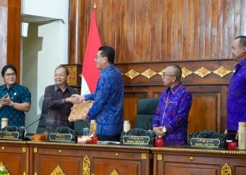 Mayoritas Fraksi DPRD Bali Setuju Raperda Bale Kertha Adhyaksa, Perkuat Desa Adat Jaga Harmoni Sosial