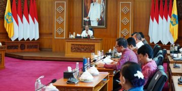 Gubernur Koster Dorong Kolaborasi Enam Sektor, Komit Desa ku Bersih, Bali Bersih