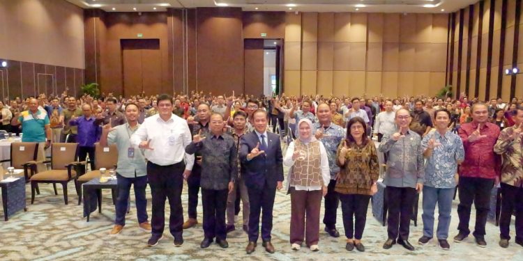 Pariwisata Bali Sumbang 500 Ton Sampah Harian, Pengelolaan Mandiri Jadi Solusi