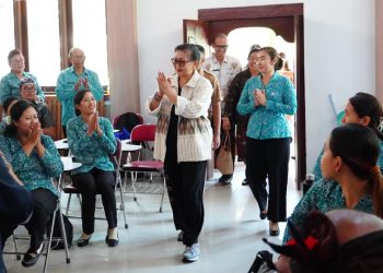 Sosialisasi di Karangasem, Putri Koster Mari Tinggalkan Cara Lama Atasi Sampah