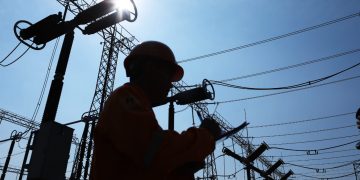 PLN Pulihkan Jaringan Listrik di RSUD Wangaya Denpasar Setelah Banjir